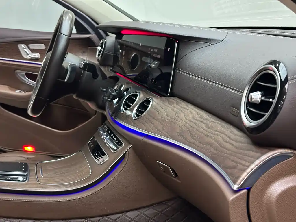 Mercedes-Benz Mercedes-Benz E-Class 2021 E 300 L Fashion Edition 2021 - thumbnail 13