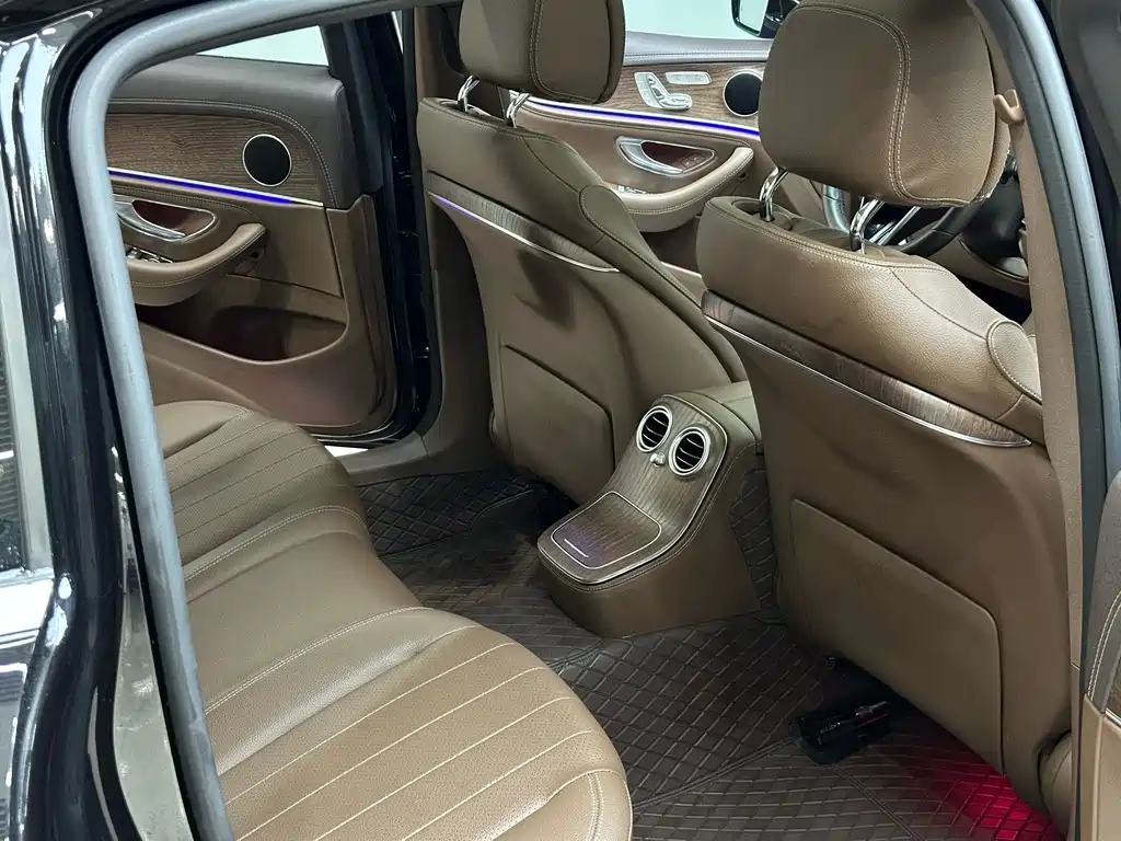 Mercedes-Benz Mercedes-Benz E-Class 2021 E 300 L Fashion Edition 2021 - thumbnail 14