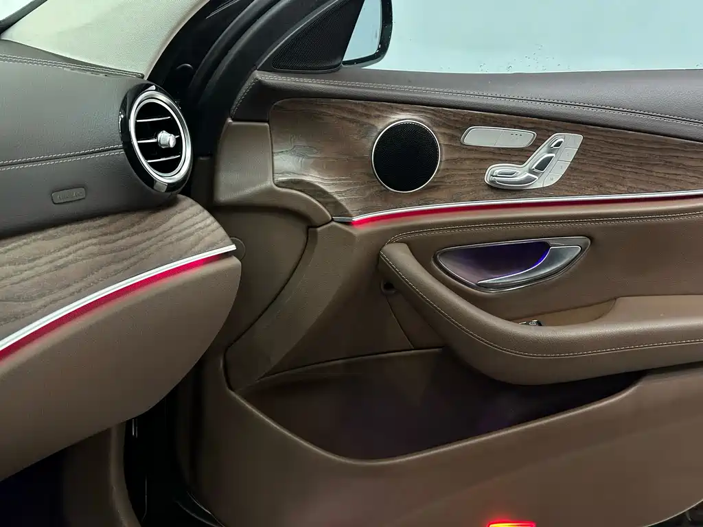 Mercedes-Benz Mercedes-Benz E-Class 2021 E 300 L Fashion Edition 2021 - thumbnail 16