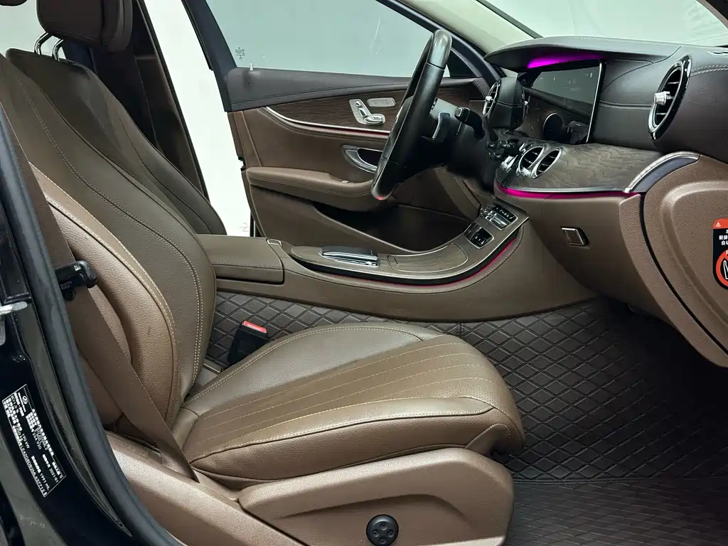 Mercedes-Benz Mercedes-Benz E-Class 2021 E 300 L Fashion Edition 2021 - thumbnail 21