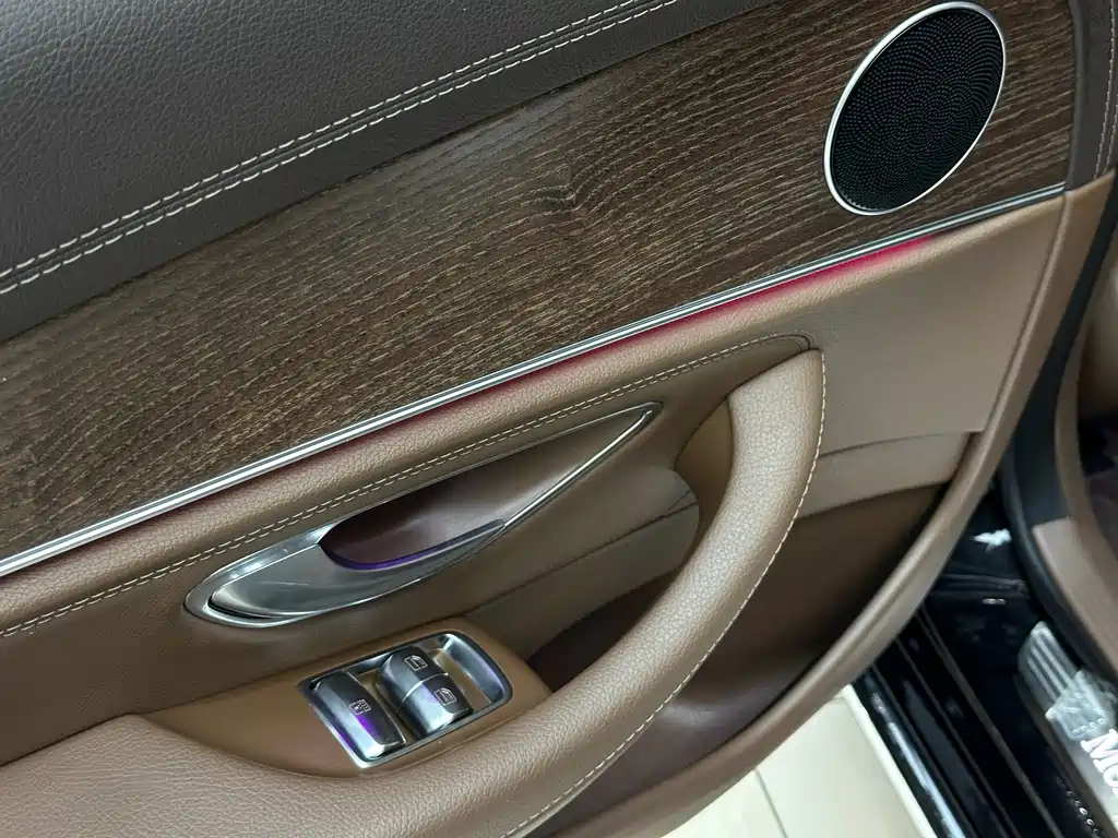 Mercedes-Benz Mercedes-Benz E-Class 2021 E 300 L Fashion Edition 2021 - thumbnail 22