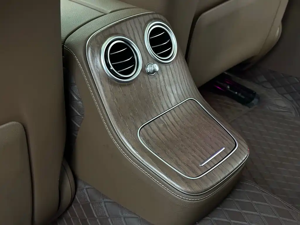 Mercedes-Benz Mercedes-Benz E-Class 2021 E 300 L Fashion Edition 2021 - thumbnail 24
