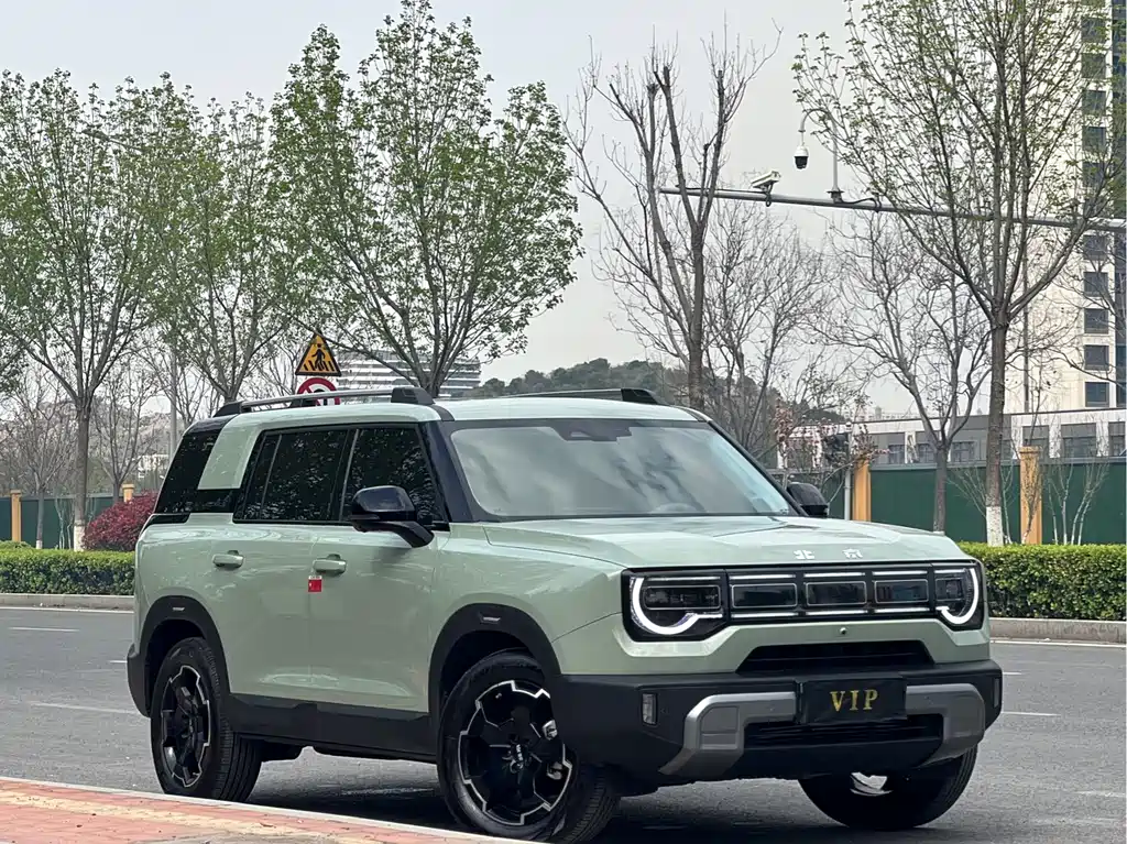 Beijing Off-Road Beijing Off-road BJ30 2024 1.5T Magic Nuclear Electric Drive Advanced Edition 2025 - thumbnail 3