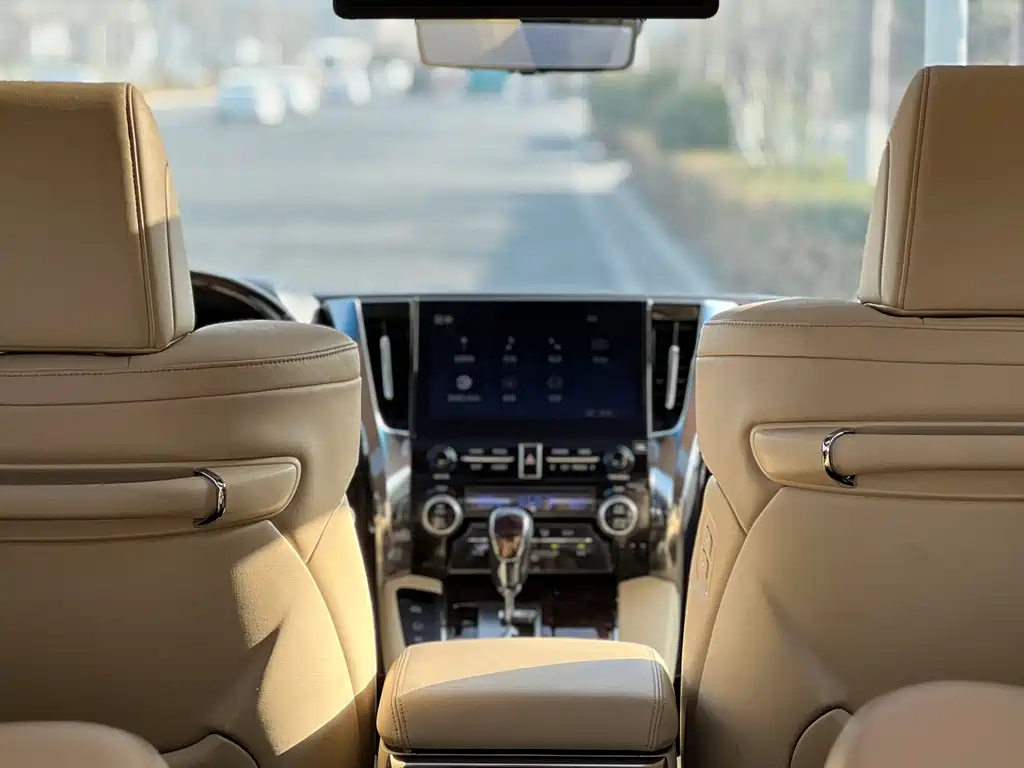 Toyota Alphard 2021 Model Hybrid 2.5L Luxury Version 2022 - thumbnail 10
