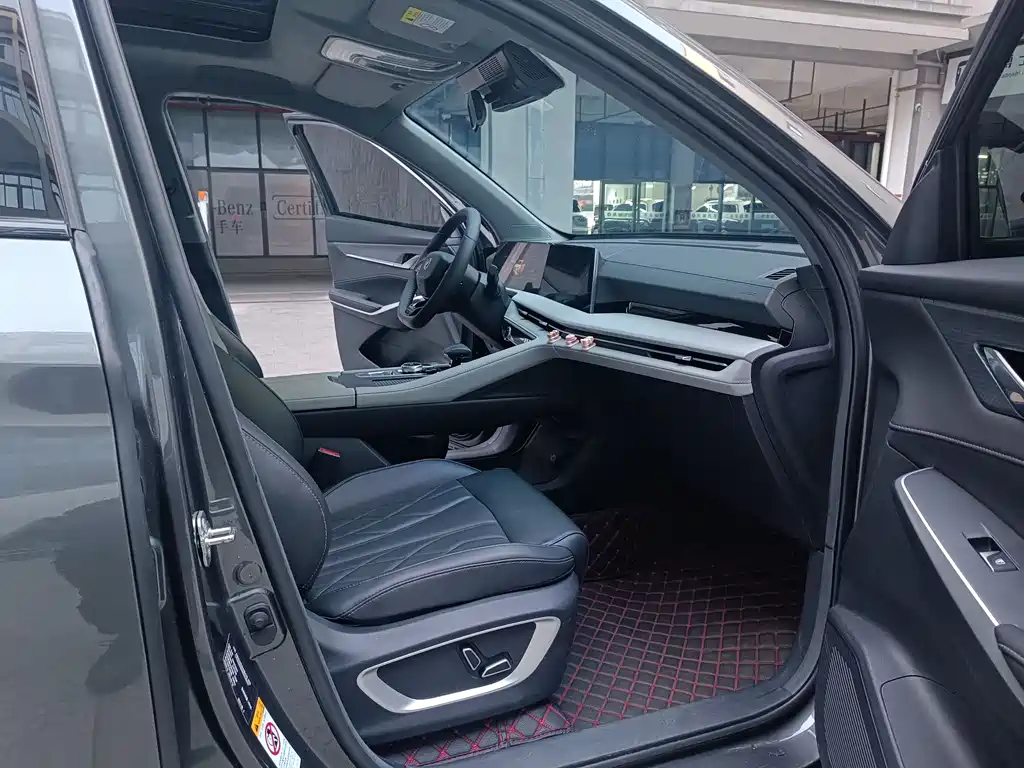 Changan Changan CS75 PLUS 2024 3rd Generation Champion Edition 1.5T Intelligent Drive Dynamic Navigation Model 2024 - thumbnail 12