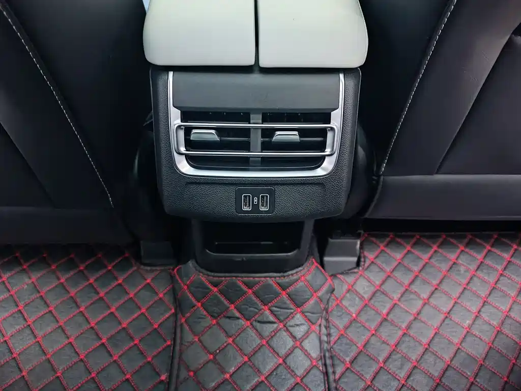 Changan Changan CS75 PLUS 2024 3rd Generation Champion Edition 1.5T Intelligent Drive Dynamic Navigation Model 2024 - thumbnail 18
