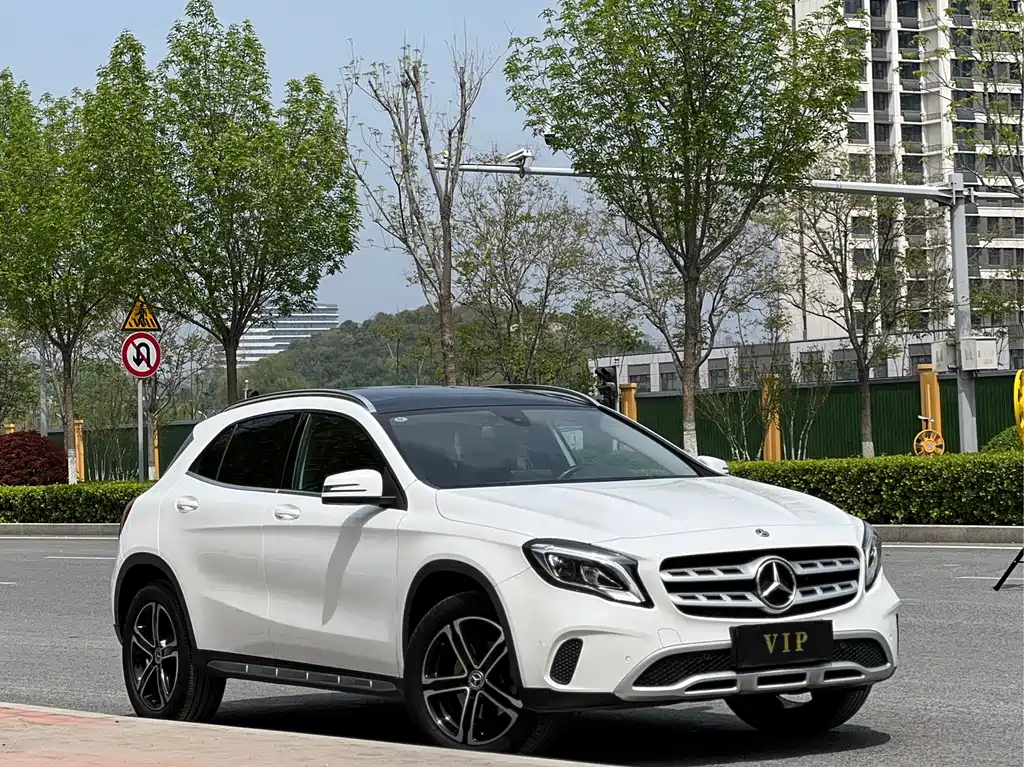 Mercedes-Benz Mercedes-Benz GLA 2018 GLA 200 Style 2019 - thumbnail 3