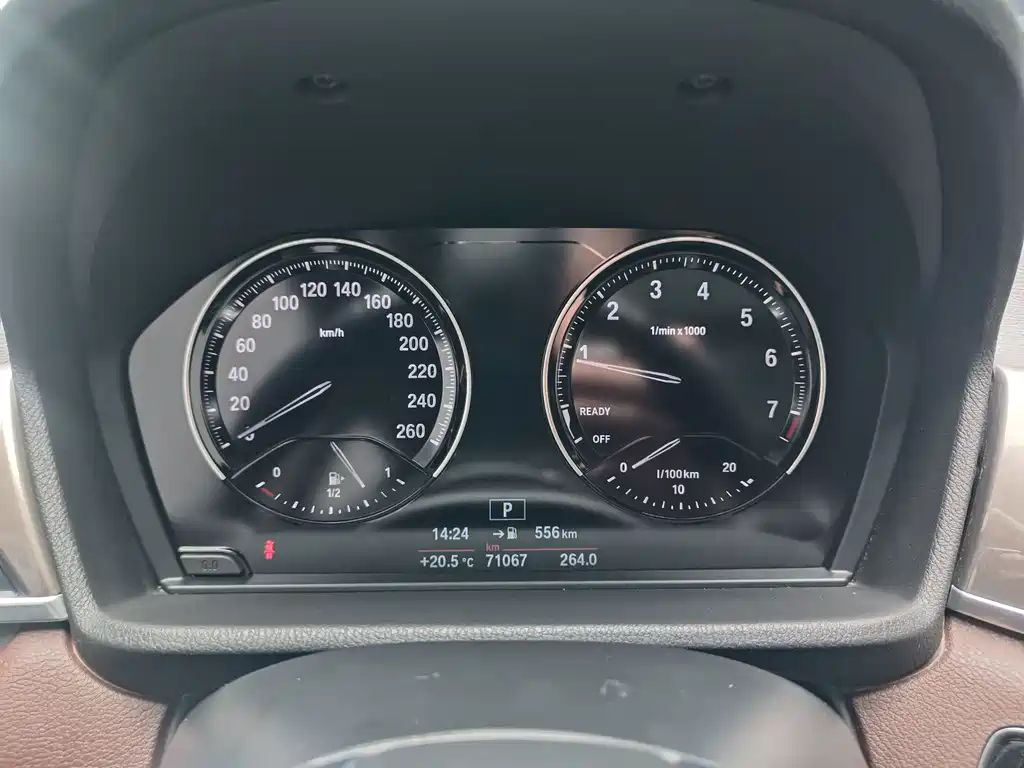 BMW BMW X1 2019 sDrive18Li Premium Model 2019 - thumbnail 16