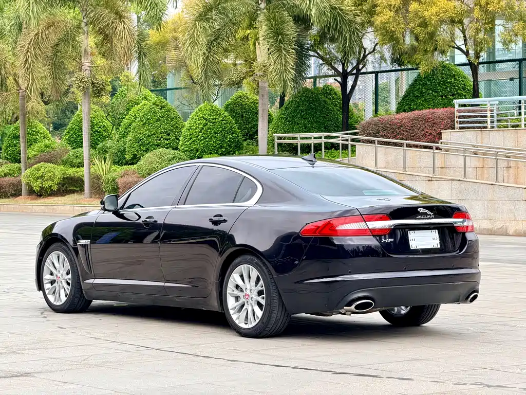 Jaguar Jaguar XF 2015 XF 2.0T Luxury Edition 2014 - thumbnail 3