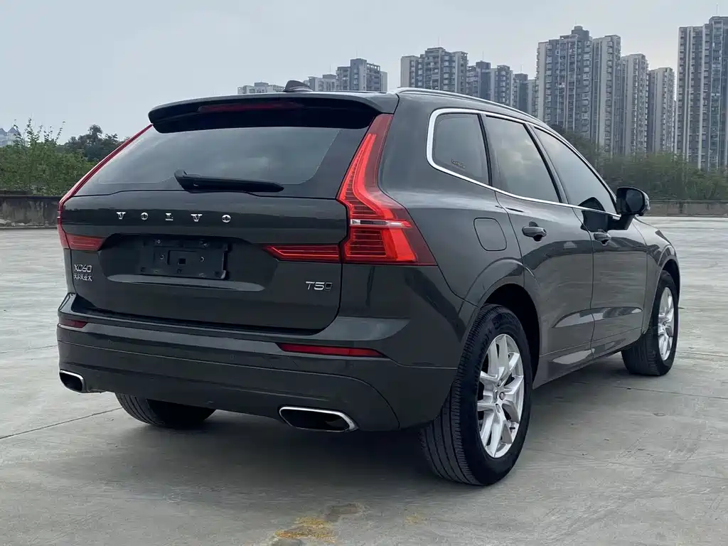 Volvo Volvo XC60 2019 T5 AWD Momentum Edition Euro VI 2019 - thumbnail 4
