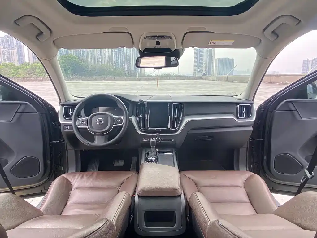 Volvo Volvo XC60 2019 T5 AWD Momentum Edition Euro VI 2019 - thumbnail 6
