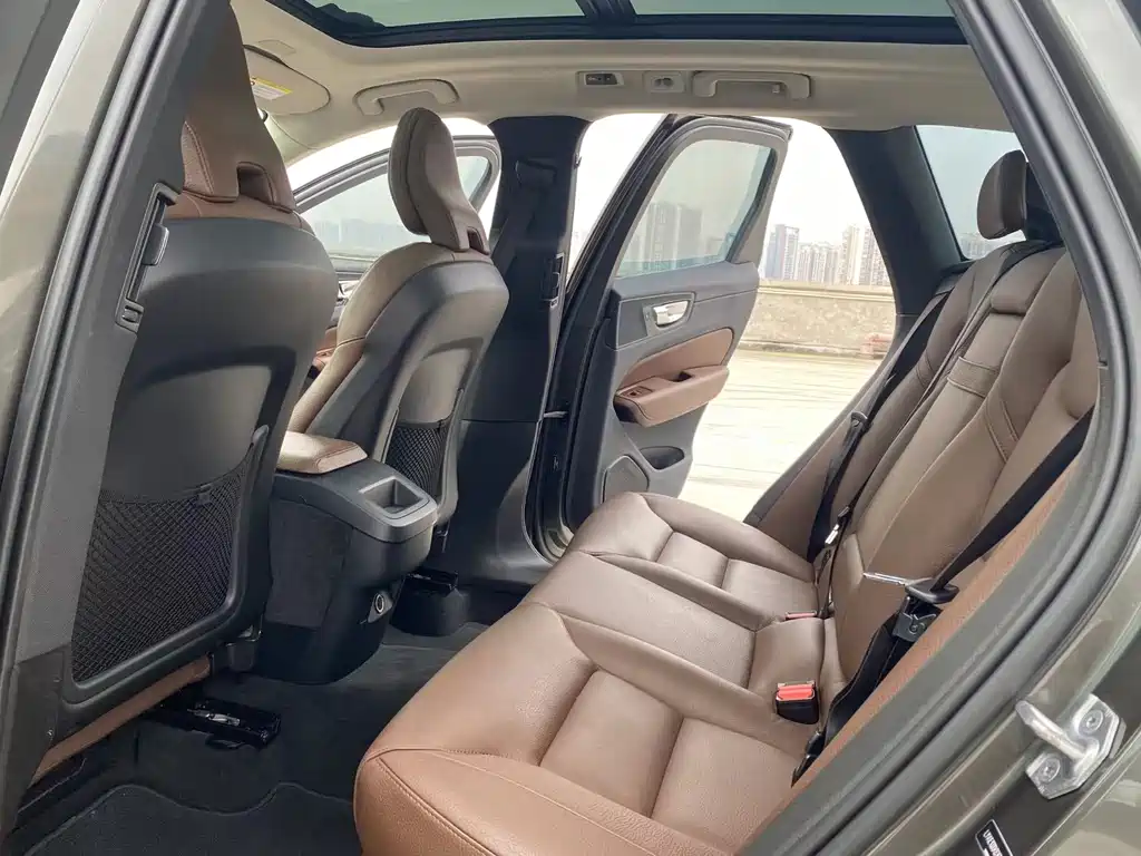 Volvo Volvo XC60 2019 T5 AWD Momentum Edition Euro VI 2019 - thumbnail 9