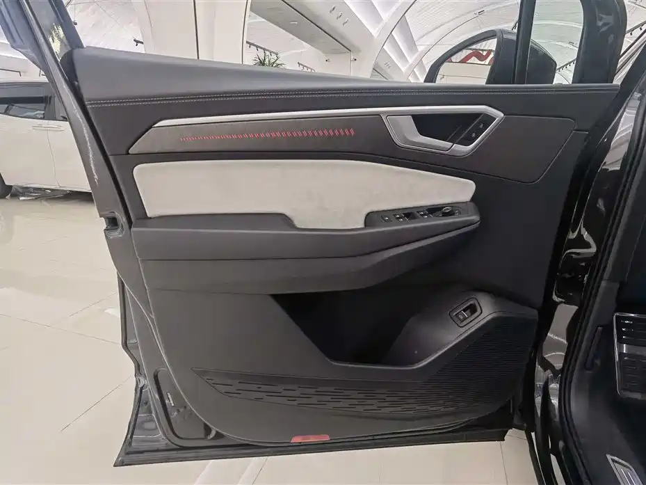 Volkswagen Landscape 2026 450TSI AWD Flagship 6-seater 2025 - thumbnail 5