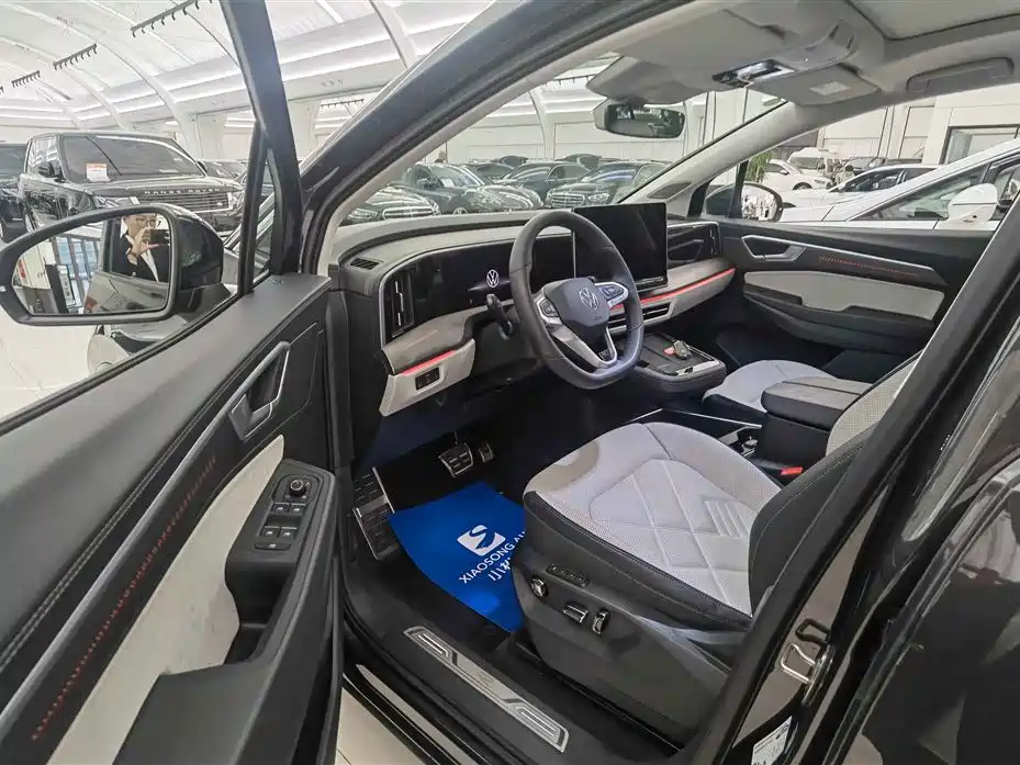 Volkswagen Landscape 2026 450TSI AWD Flagship 6-seater 2025 - thumbnail 6