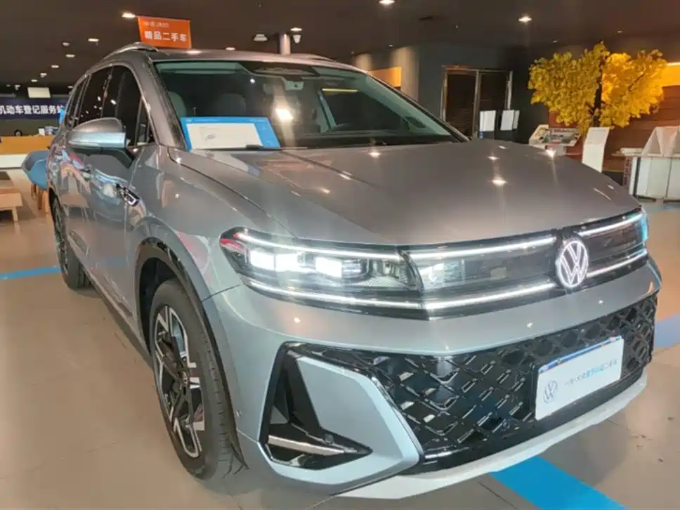 Volkswagen Landscape 2026 450TSI AWD Flagship 6-seater 2025 - thumbnail 2