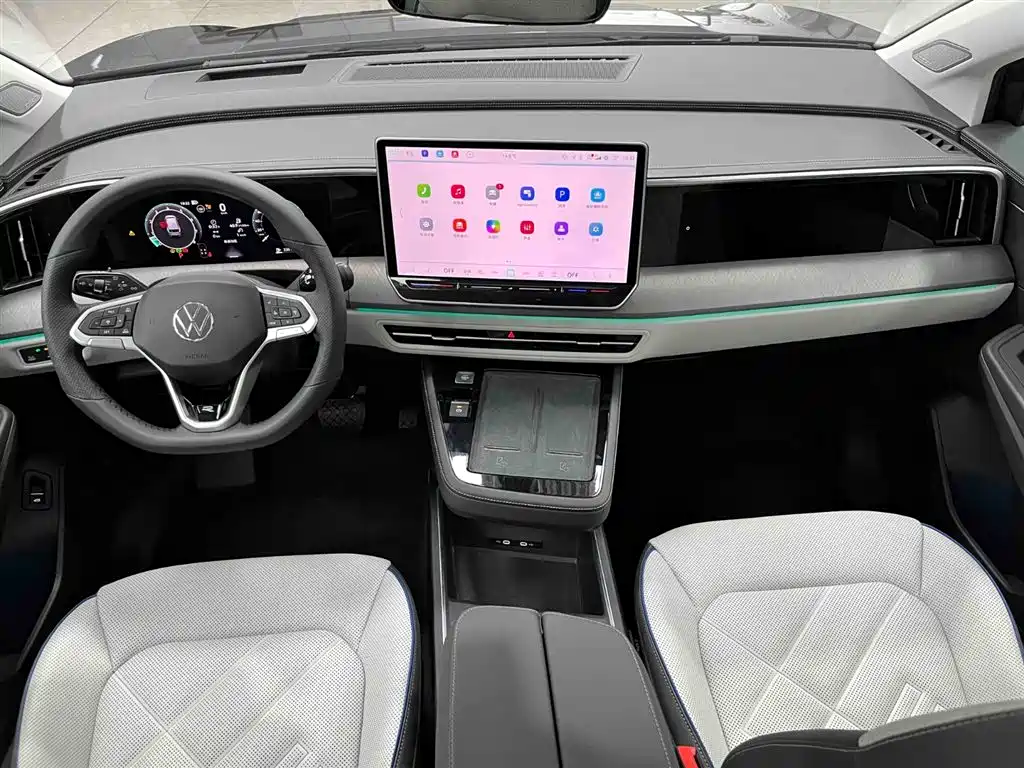 Volkswagen Landscape 2026 450TSI AWD Flagship 6-seater 2025 - thumbnail 2