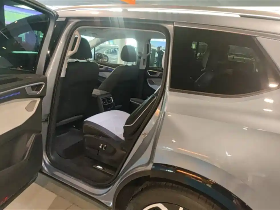 Volkswagen Landscape 2026 450TSI AWD Flagship 6-seater 2025 - thumbnail 5