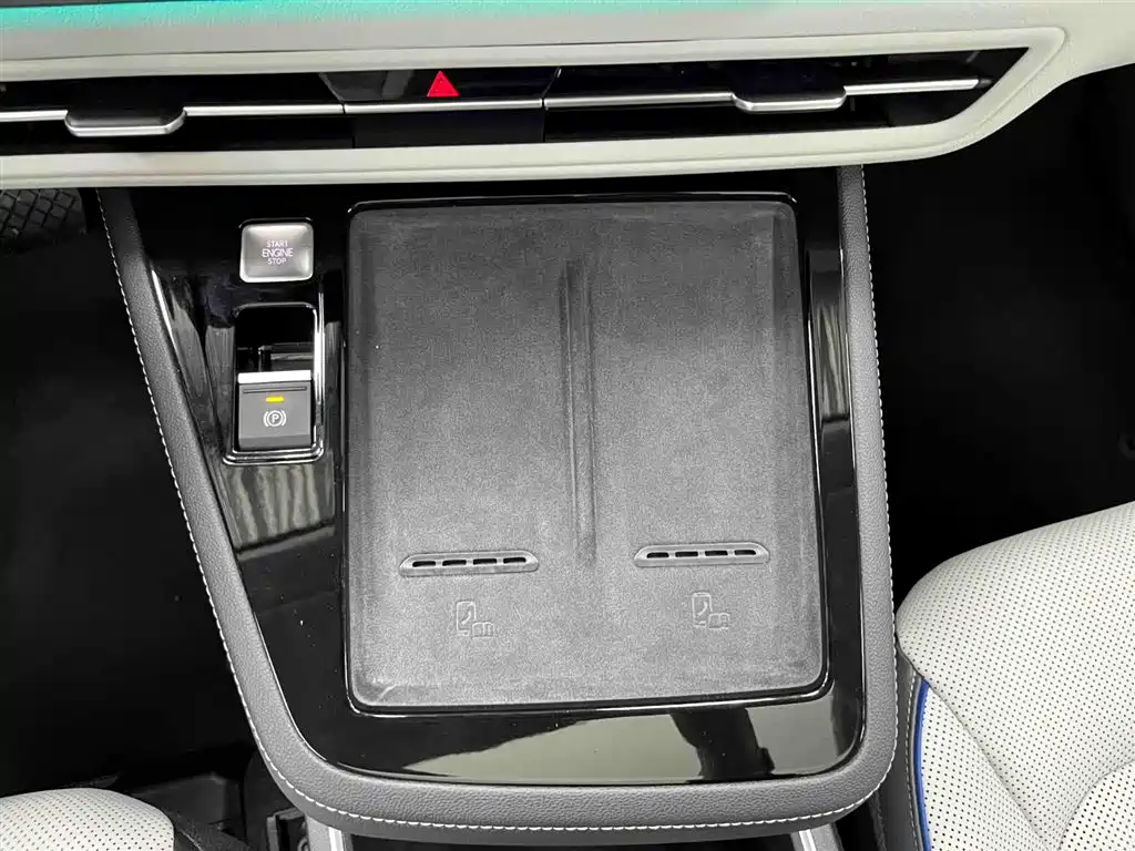 Volkswagen Landscape 2026 450TSI AWD Flagship 6-seater 2025 - thumbnail 4