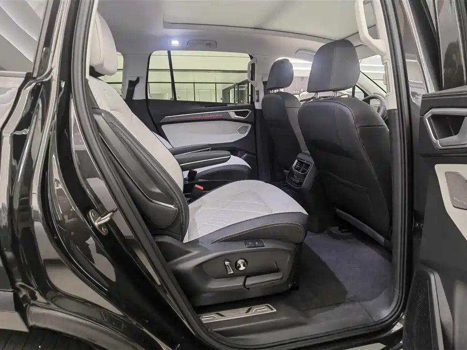 Volkswagen Landscape 2026 450TSI AWD Flagship 6-seater 2025 - thumbnail 13