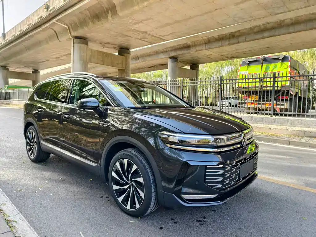 Volkswagen Landscape 2026 450TSI AWD Supreme 6-seater 2026 - thumbnail 3