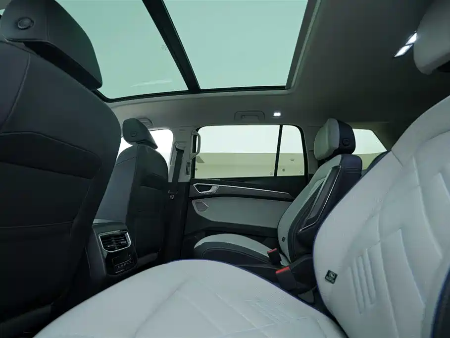Volkswagen Landscape 2026 450TSI AWD Flagship 6-seater 2025 - thumbnail 18