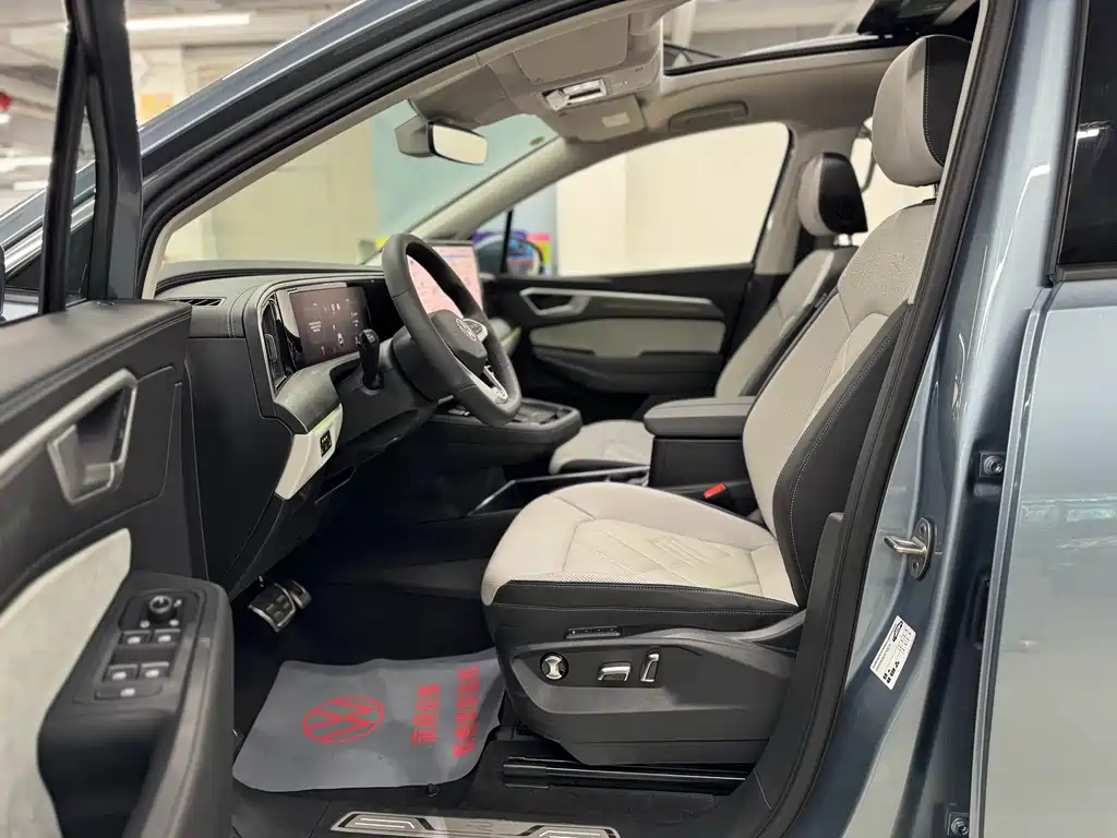 Volkswagen Landscape 2026 450TSI AWD Flagship 6-seater 2025 - thumbnail 4