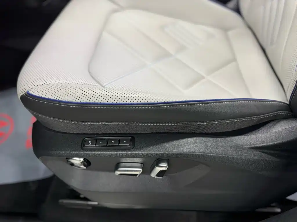 Volkswagen Landscape 2026 450TSI AWD Flagship 6-seater 2025 - thumbnail 14