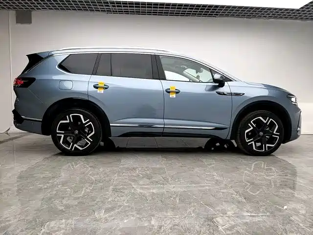 Volkswagen Landscape 2026 450TSI AWD Flagship 6-seater 2025 - thumbnail 17