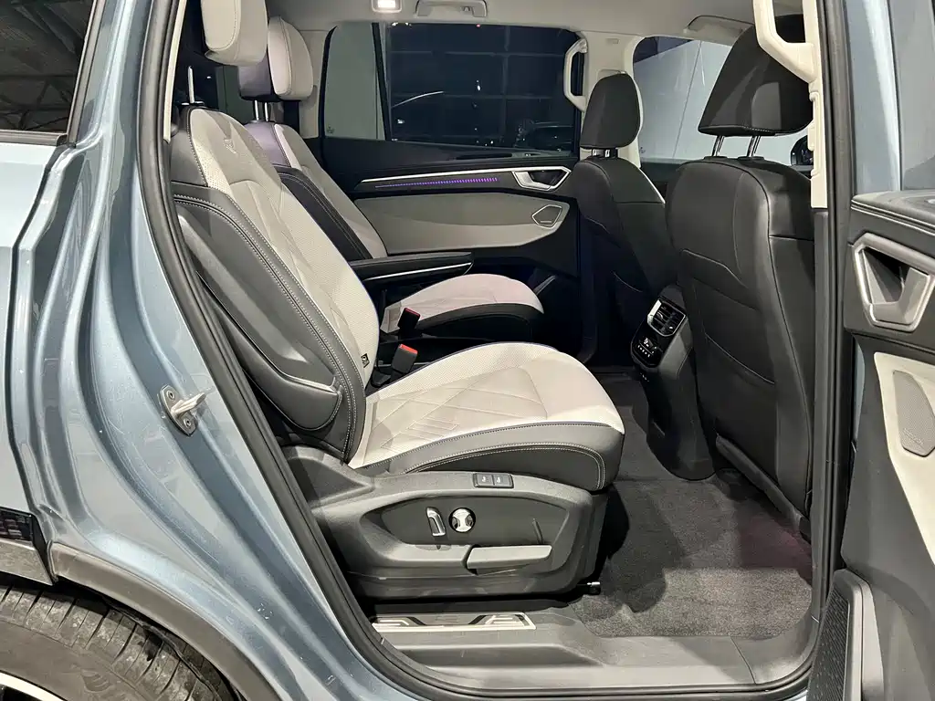 Volkswagen Landscape 2026 450TSI AWD Flagship 6-seater 2025 - thumbnail 10
