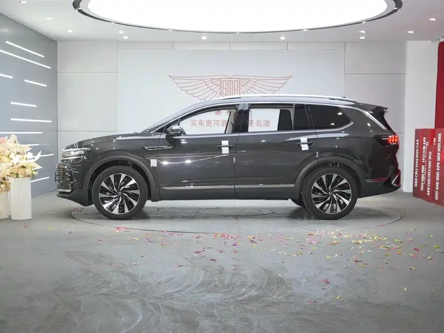 Volkswagen Landscape 2026 450TSI AWD Supreme 6-seater 2025 - thumbnail 3