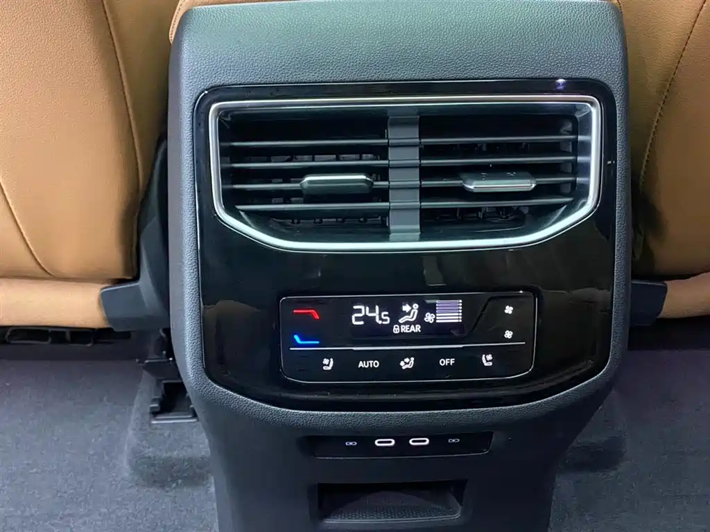 Volkswagen Landscape 2026 450TSI AWD Supreme 6-seater 2025 - thumbnail 23