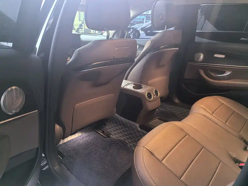 Mercedes-Benz Mercedes-Benz E-Class 2020 E 300 L Sport Fashion Edition 2019 - thumbnail 4