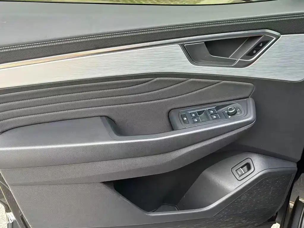 Volkswagen Landscape 2023 Facelift 380TSI AWD Luxury Jiajing Pro 6-Seat 2023 - thumbnail 6