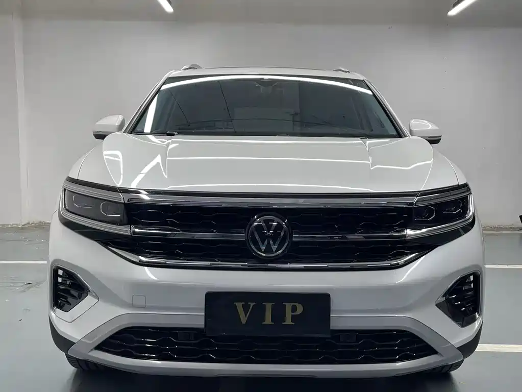 Volkswagen Landscape 2023 Facelift 380TSI AWD Flagship Victory Edition 6-seater 2023 - thumbnail 2