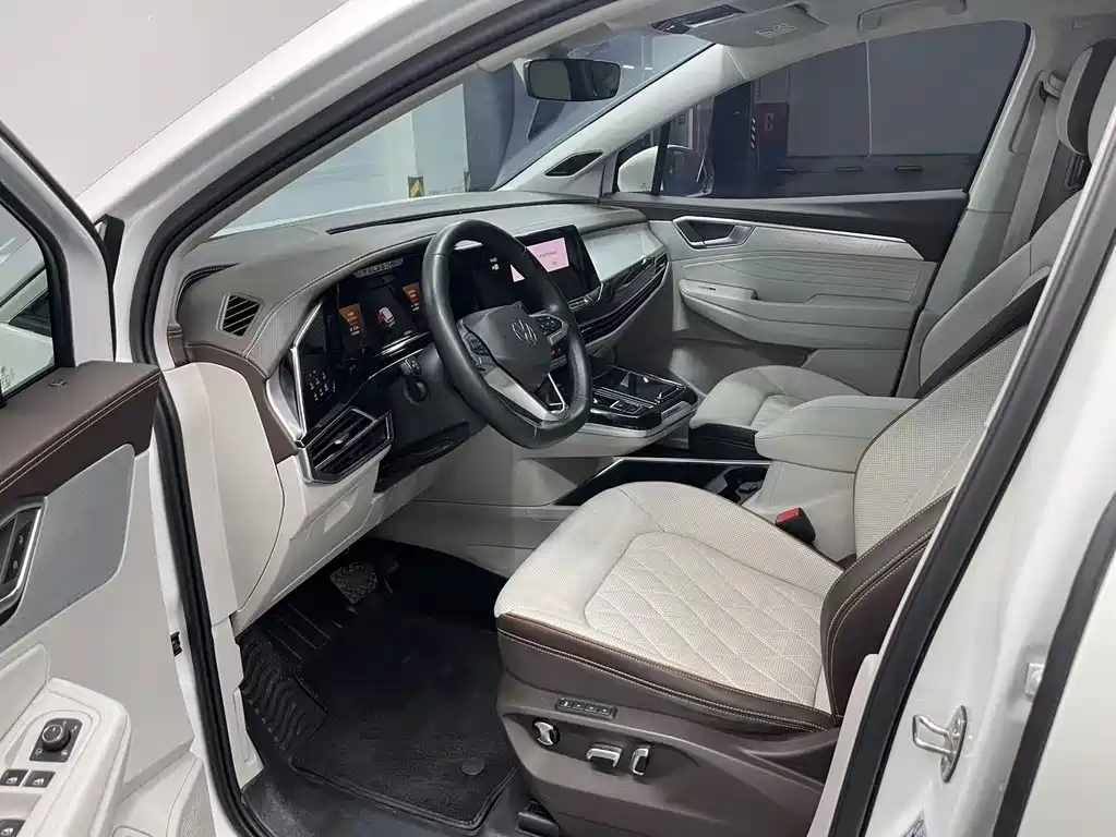 Volkswagen Landscape 2023 Facelift 380TSI AWD Flagship Victory Edition 6-seater 2023 - thumbnail 4