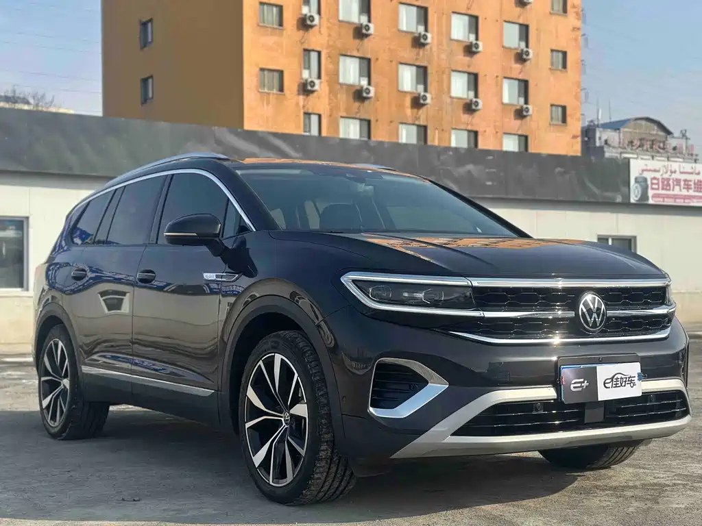 Volkswagen Landscape 2023 Facelift 530TSI AWD Flagship Victory Pro 6-Seat 2024 - thumbnail 3