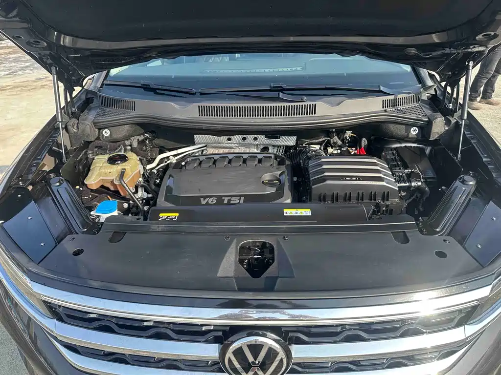 Volkswagen Landscape 2023 Facelift 530TSI AWD Flagship Victory Pro 6-Seat 2024 - thumbnail 9