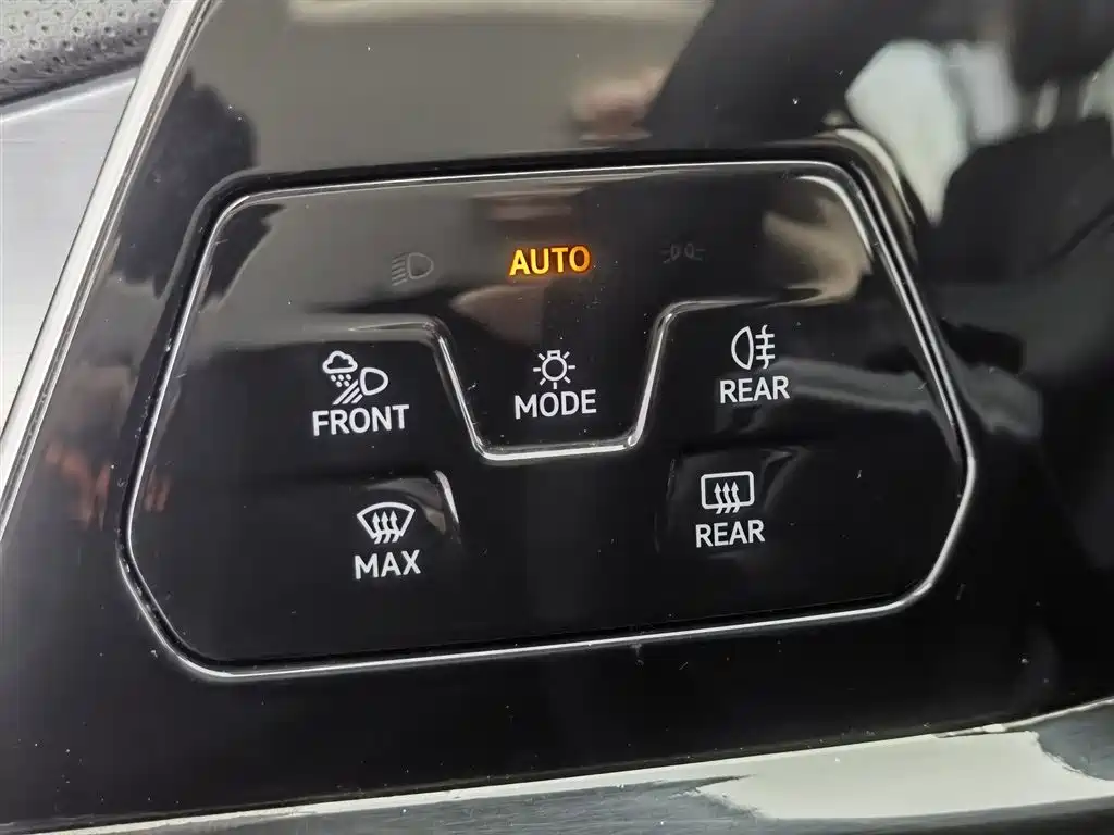 Volkswagen Landscape 2023 Facelift 380TSI AWD Luxury Jiajing Pro 7 Seat 2023 - thumbnail 21