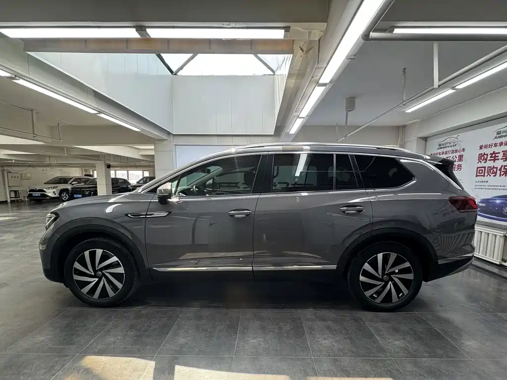 Volkswagen Landscape 2022 380TSI AWD Luxury Jiajing Pro 7-seater 2022 - thumbnail 4