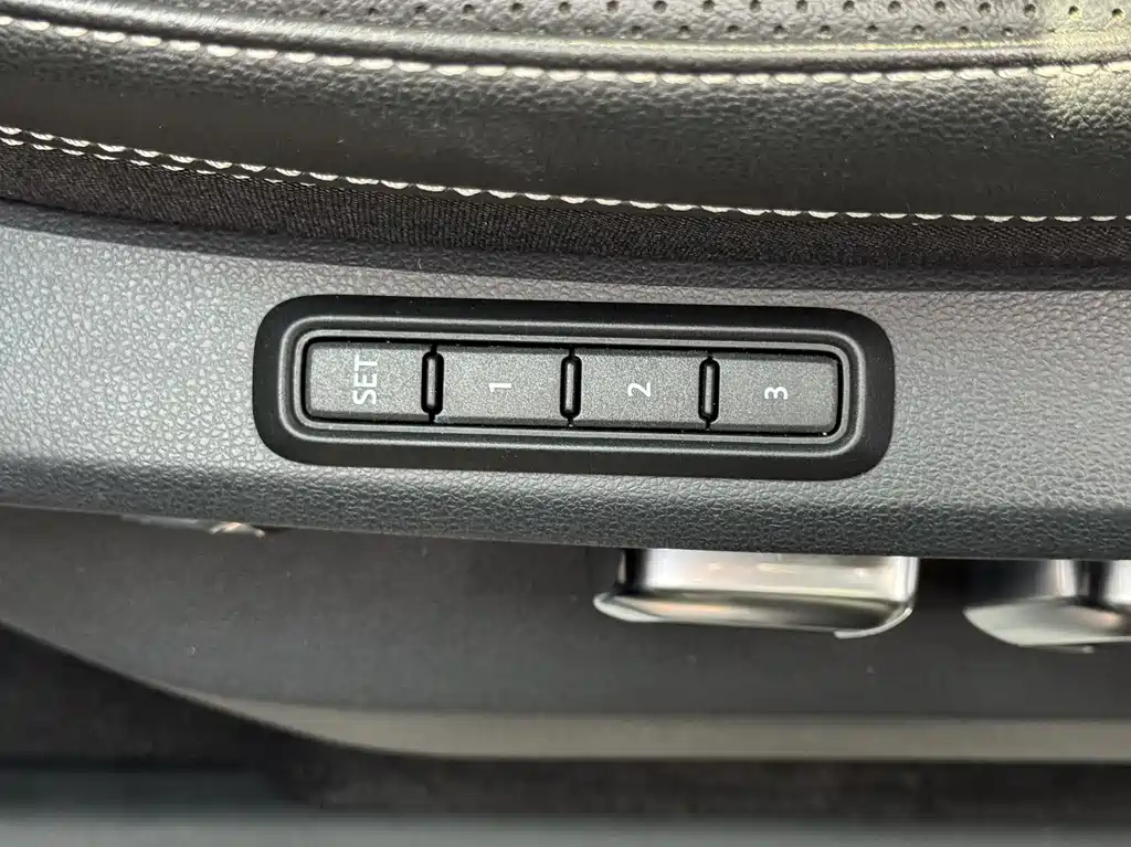 Volkswagen Landscape 2022 380TSI AWD Luxury Jiajing Pro 7-seater 2022 - thumbnail 17