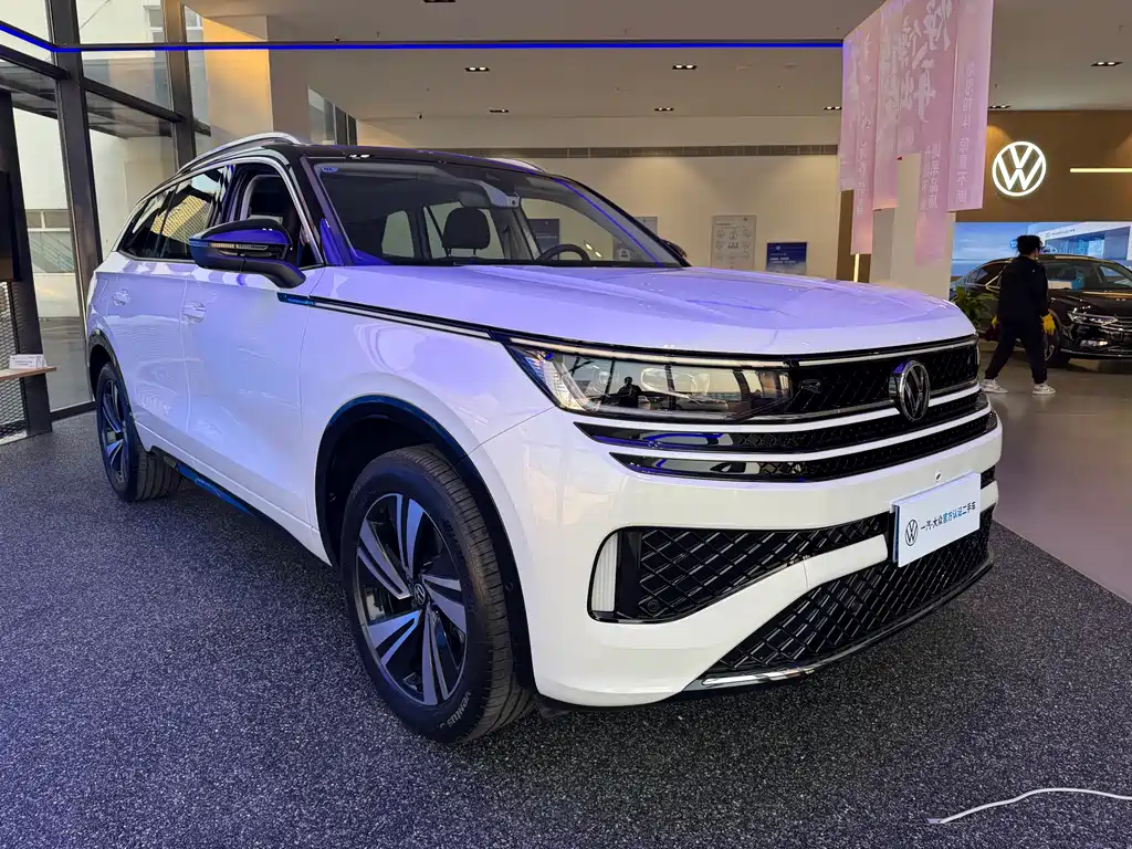 Volkswagen Lantu 2025 380TSI AWD R-Line Touring Zhongxiang Edition 2025 - thumbnail 3