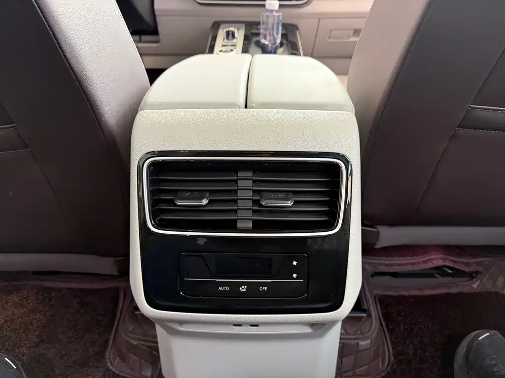 Volkswagen Lantu 2025 380TSI AWD R-Line Touring Zhongxiang Edition 2025 - thumbnail 9