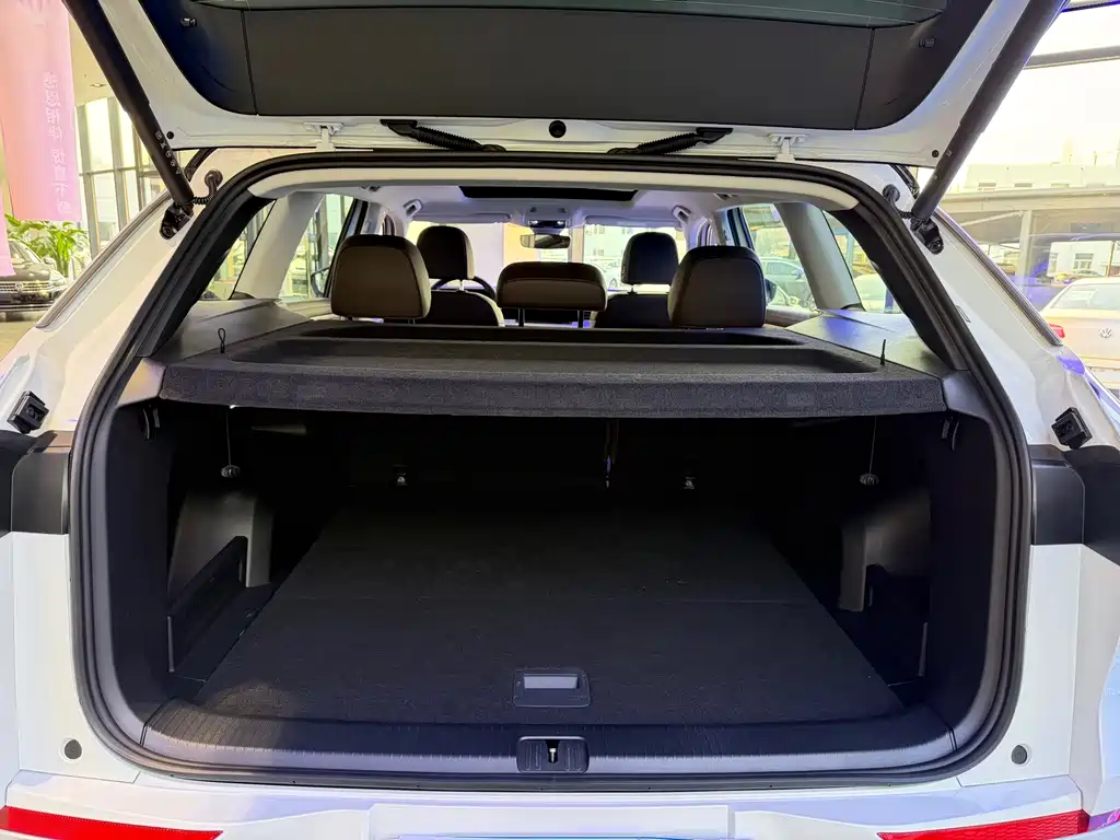 Volkswagen Lantu 2025 380TSI AWD R-Line Touring Zhongxiang Edition 2025 - thumbnail 15