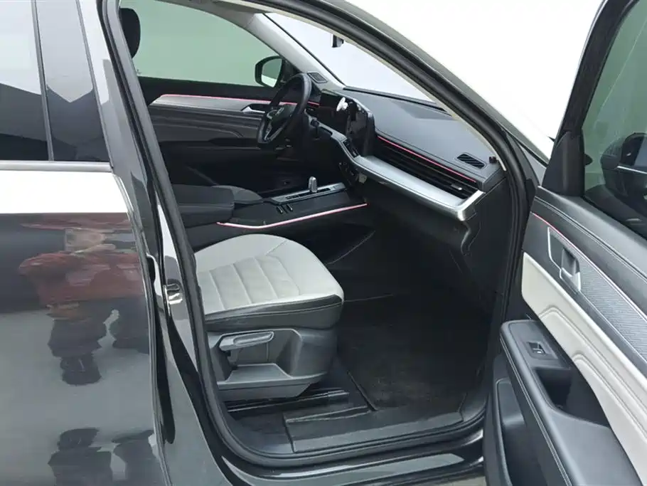 Volkswagen Lantu 2023 330TSI Luxury Touring Edition 2023 - thumbnail 8