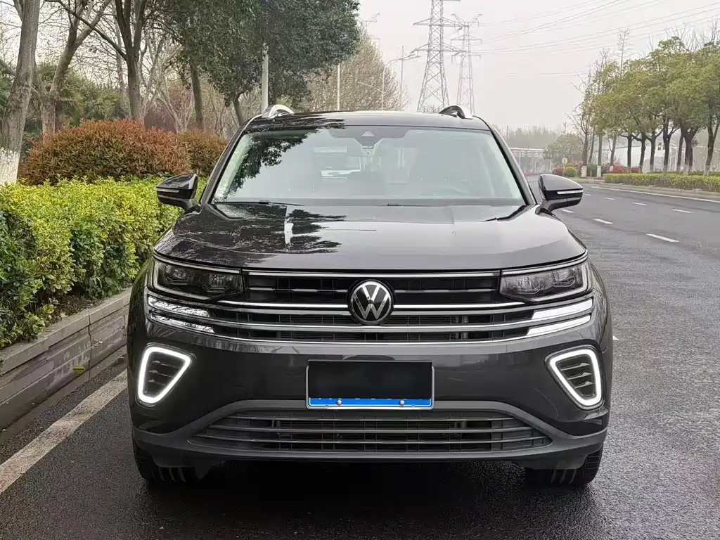 Volkswagen Lantu 2023 330TSI Luxury Xunyi Edition 2023 - thumbnail 2