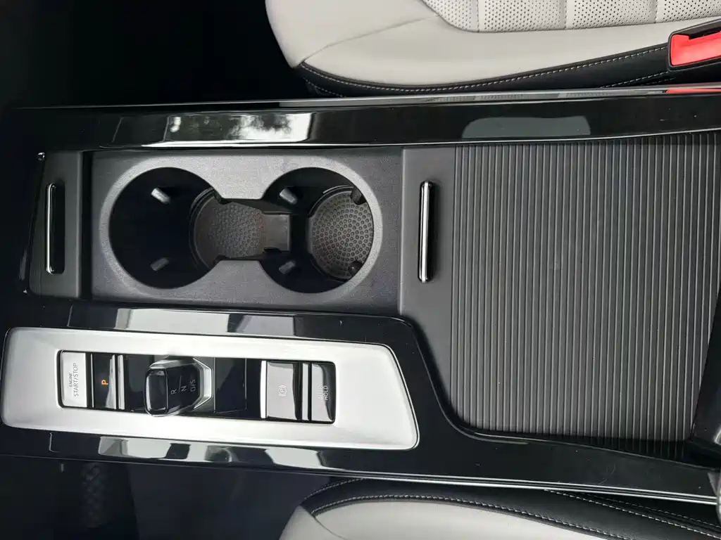 Volkswagen Lantu 2023 330TSI Luxury Xunyi Edition 2023 - thumbnail 8
