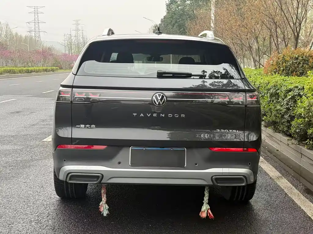 Volkswagen Lantu 2023 330TSI Luxury Xunyi Edition 2023 - thumbnail 17