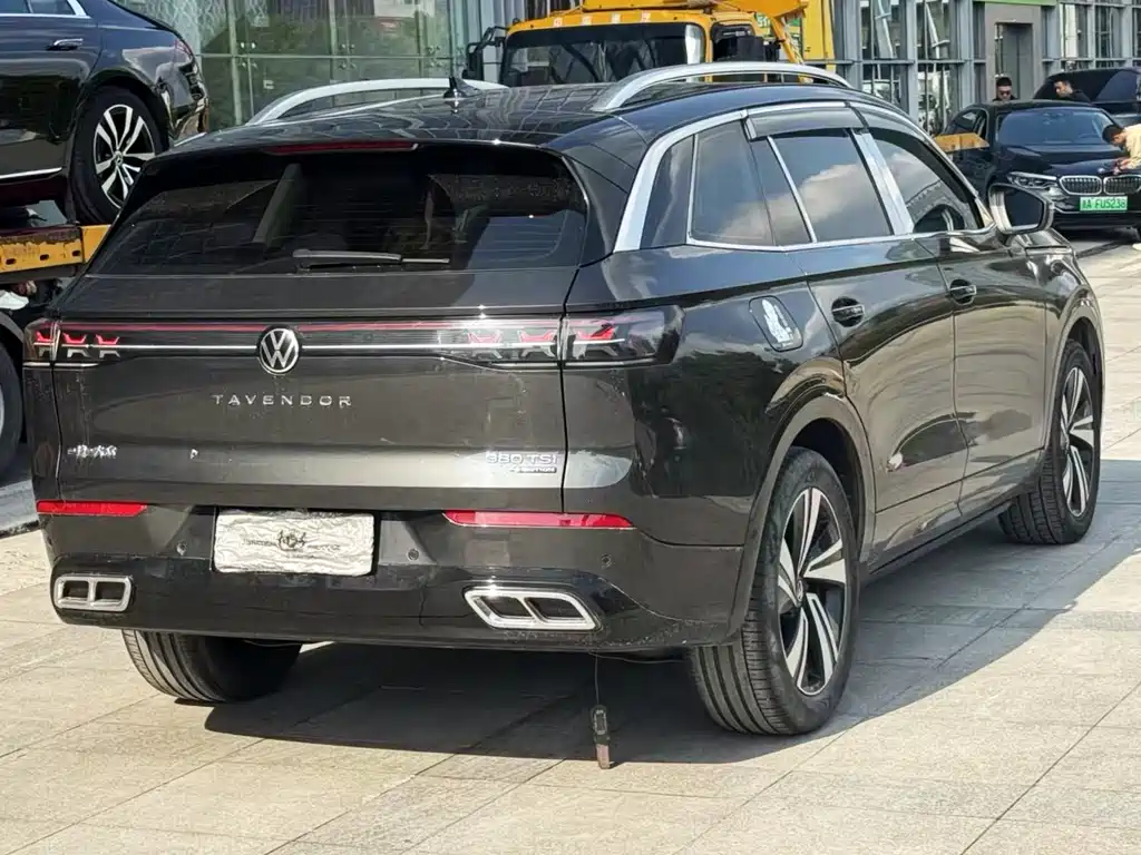 Volkswagen Lantu 2023 380TSI AWD R-Line Touring Edition 2023 - thumbnail 5