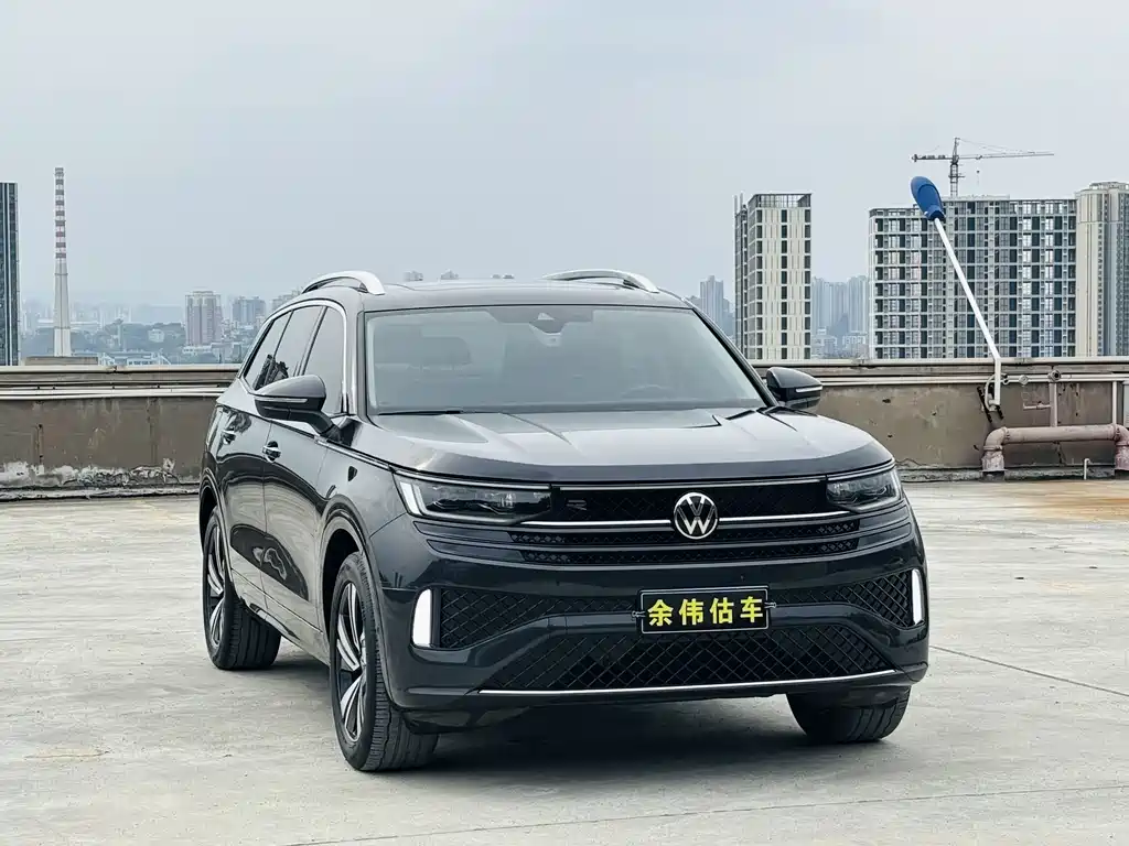 Volkswagen Lantu 2023 380TSI AWD R-Line Touring Edition 2023 - thumbnail 3