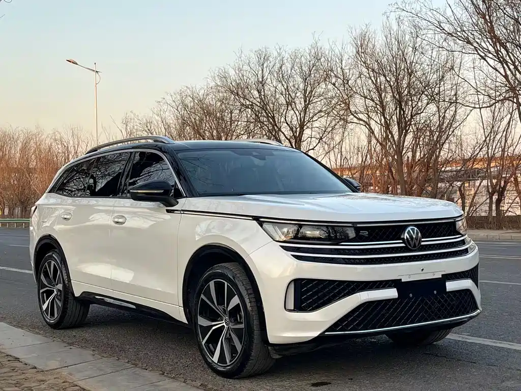 Volkswagen Lantu 2023 380TSI AWD R-Line Edition 2023 - thumbnail 3